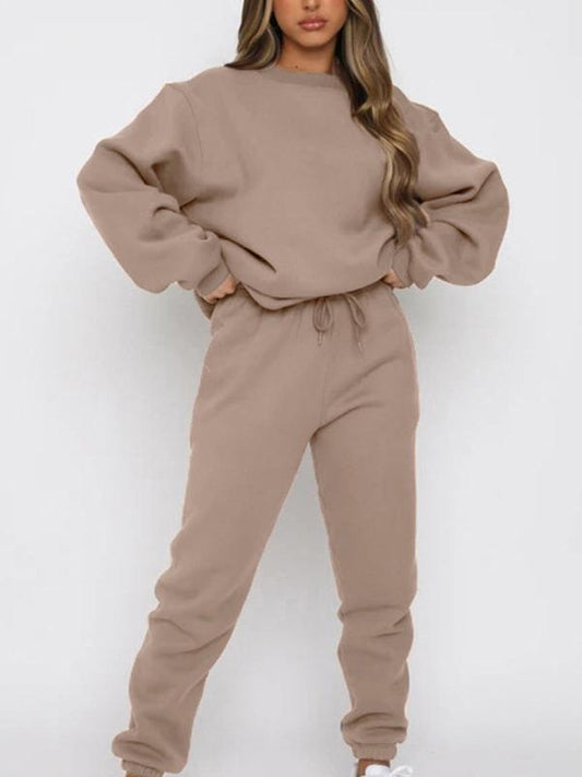 Round neck trousers and long sleeve sweatshirt suit