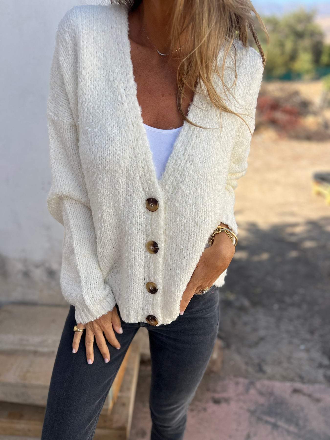 Women's Autumn V-neck Long-sleeved Casual Knitted Cardigan