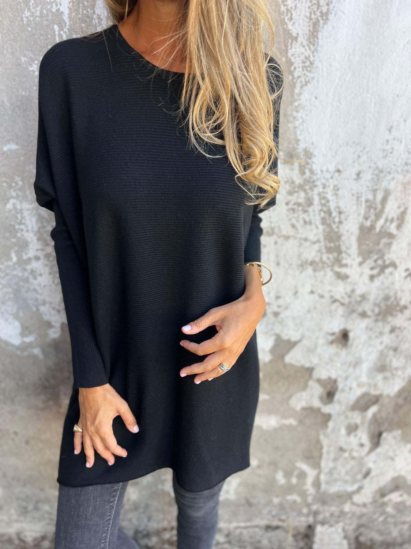 Round Neck Long Sleeve Knitted Top