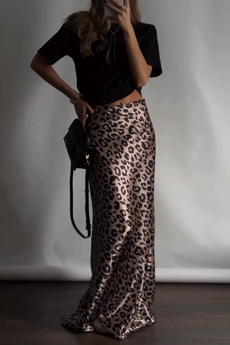 Leopard print satin skirt