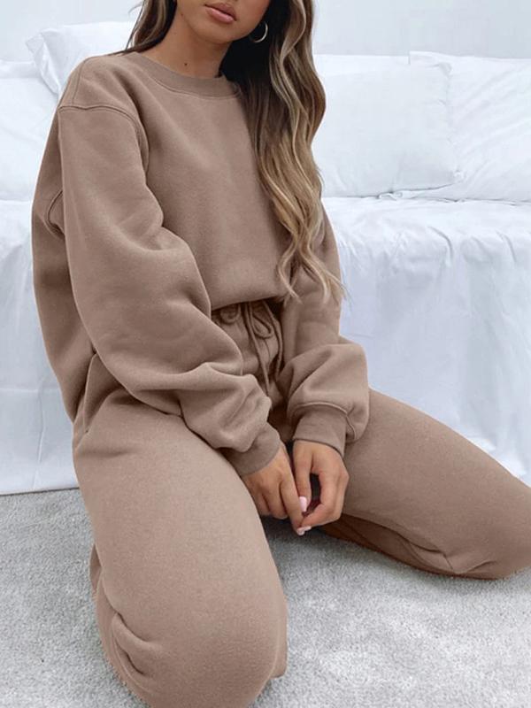 Round neck trousers and long sleeve sweatshirt suit