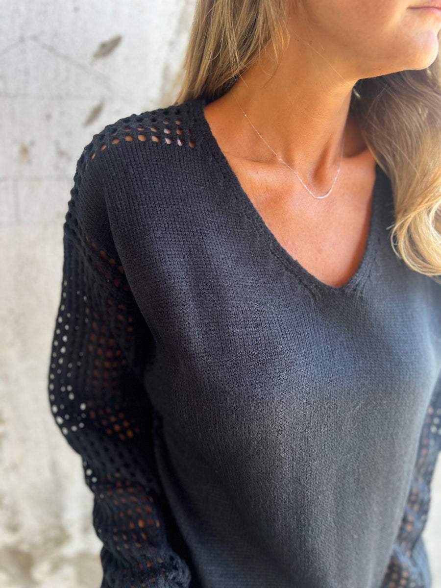 Knitted Top with Hollow Sleeves