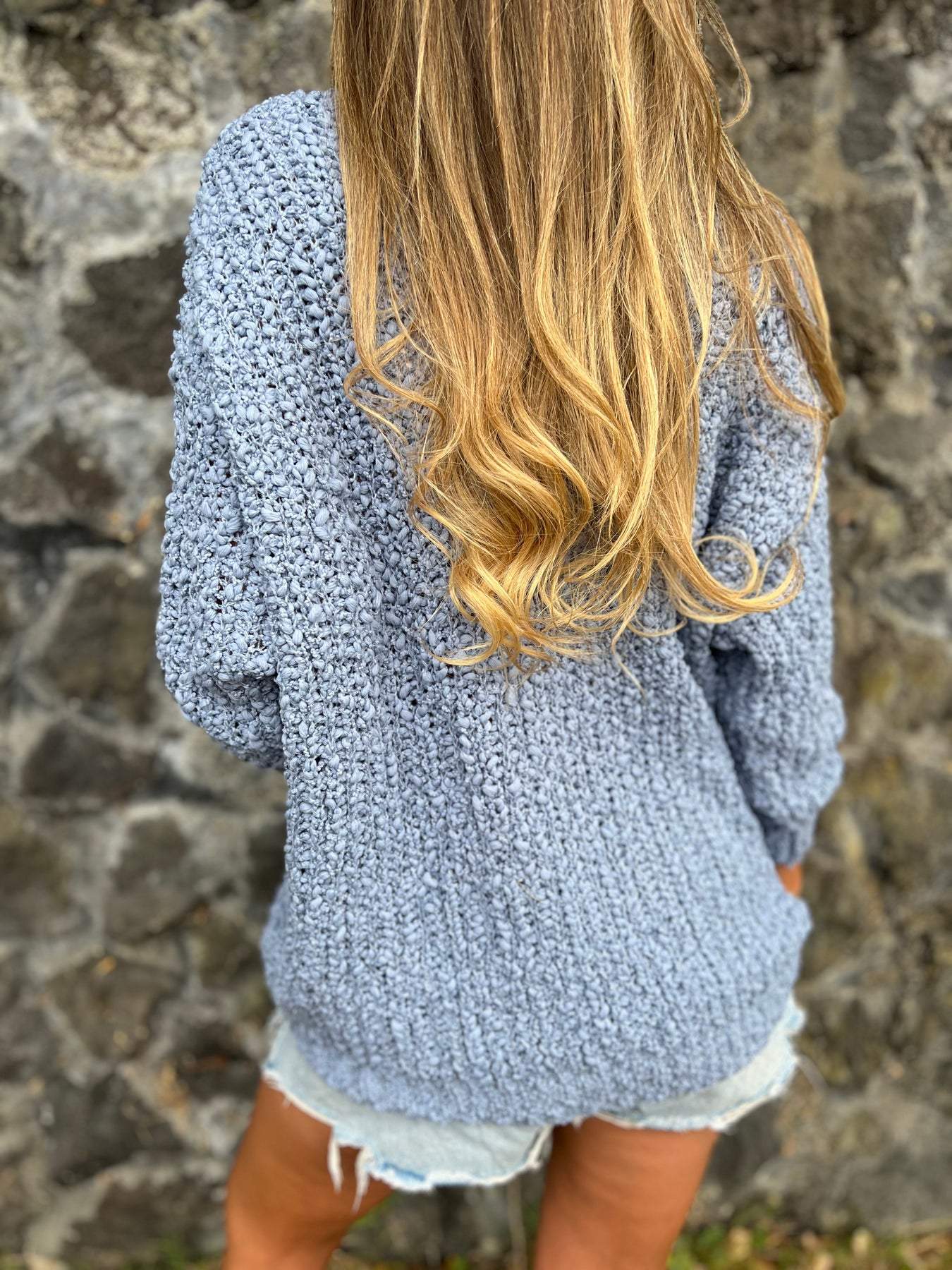 Knitted V-neck Long-sleeved Top