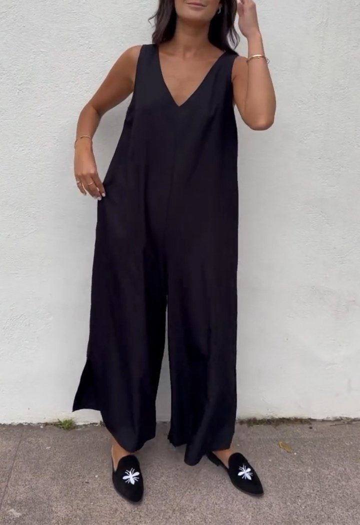 V-neck Loose Backless Suspender Jumpsuit