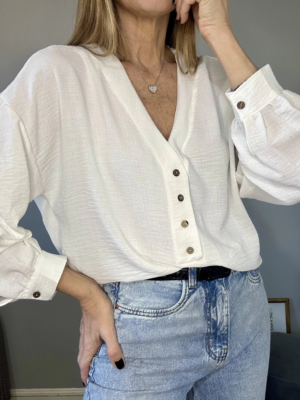 Women's Casual V-neck Button-down Cotton and Linen Shirt