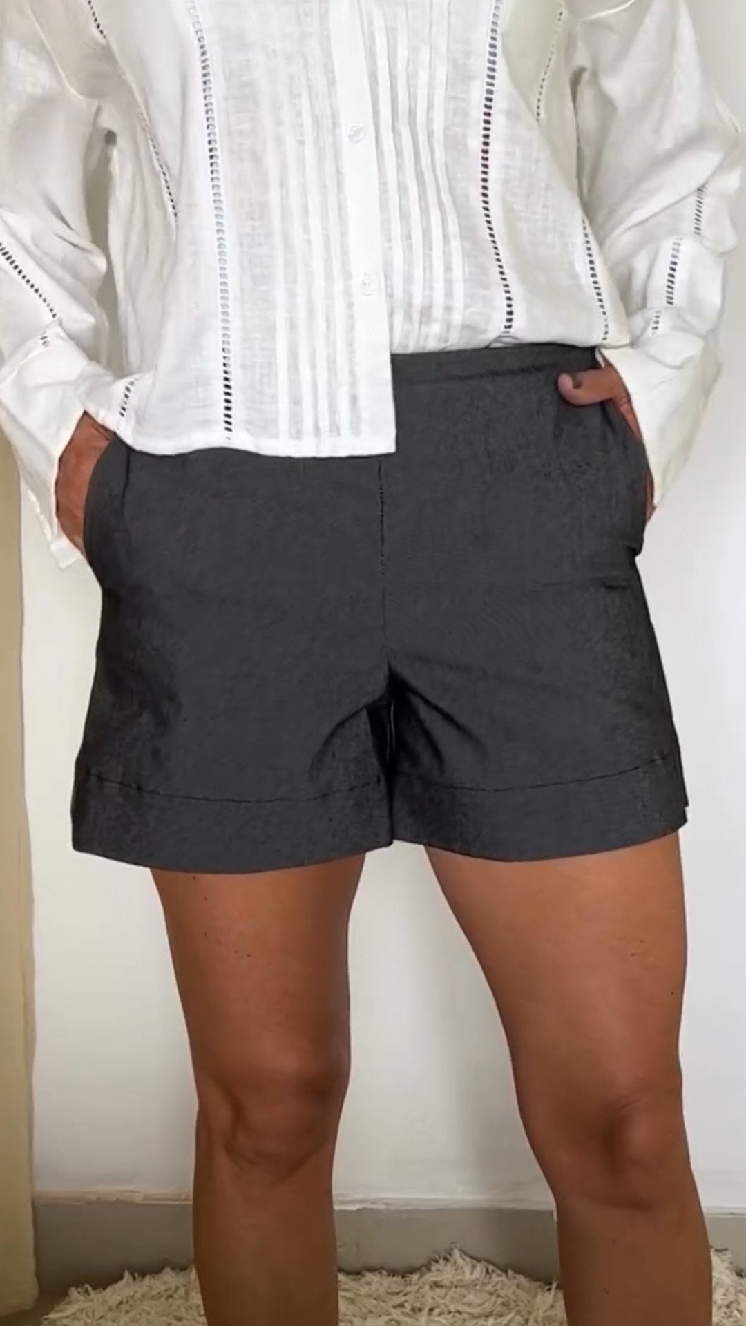 Side Zip Cotton and Linen Shorts