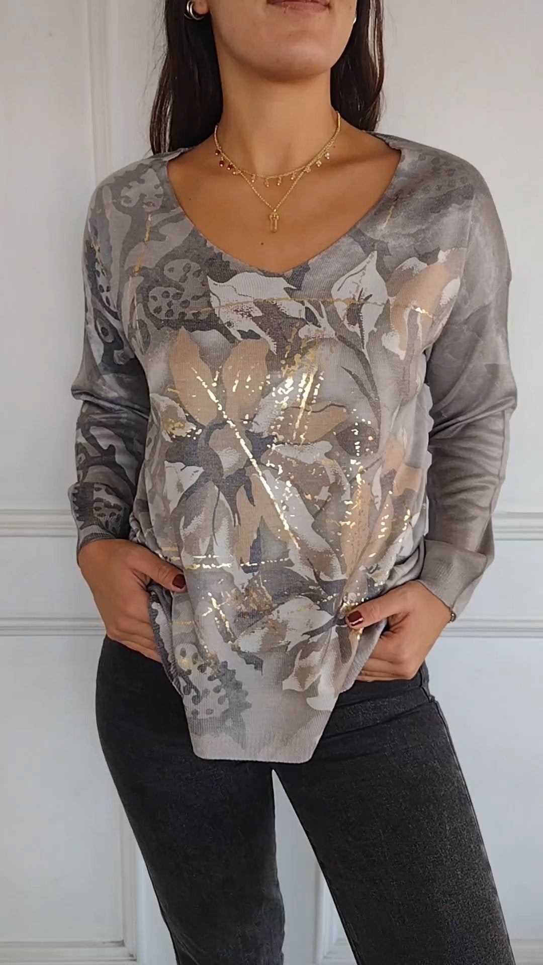 Round Neck Long Sleeve Printed Top