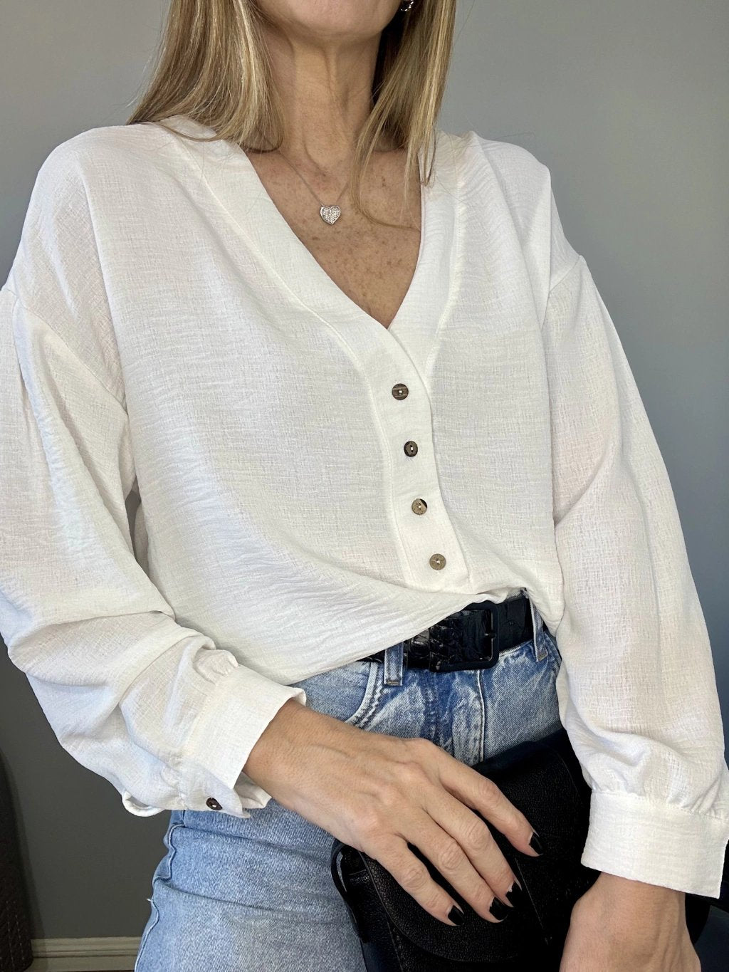 Women's Casual V-neck Button-down Cotton and Linen Shirt