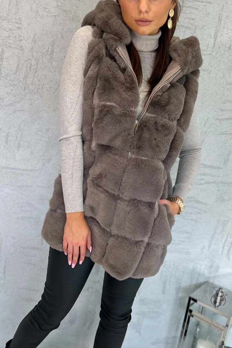 Women say fashion hood  sleeveless coat