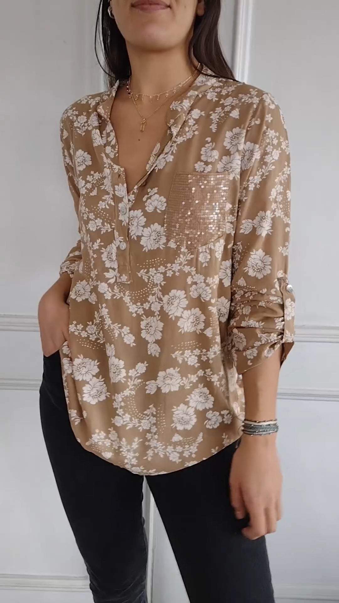 Women's V-neck Printed Mid-sleeve Casual Top