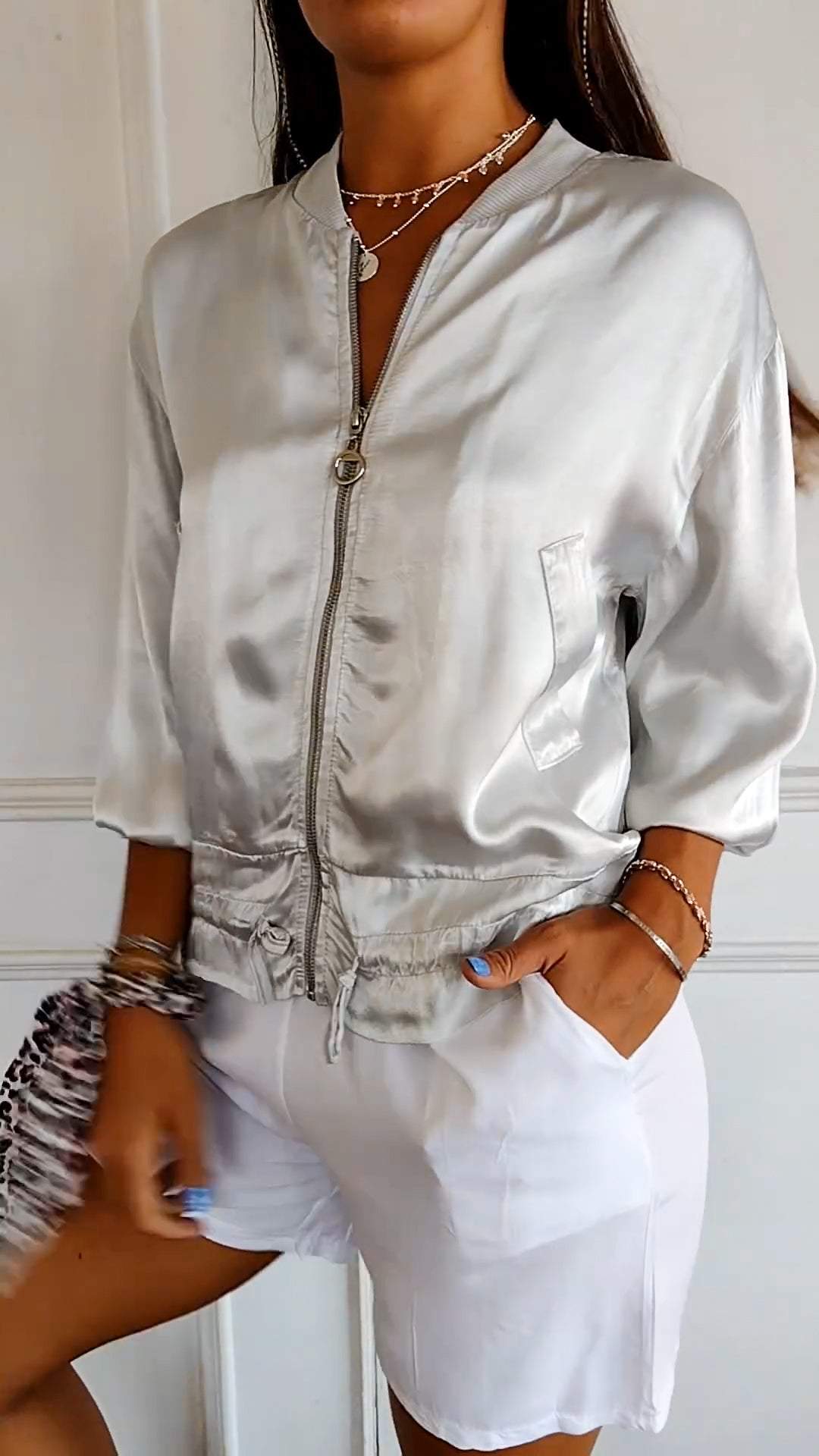 Crew Neck Zipped Satin Cropped Jacket