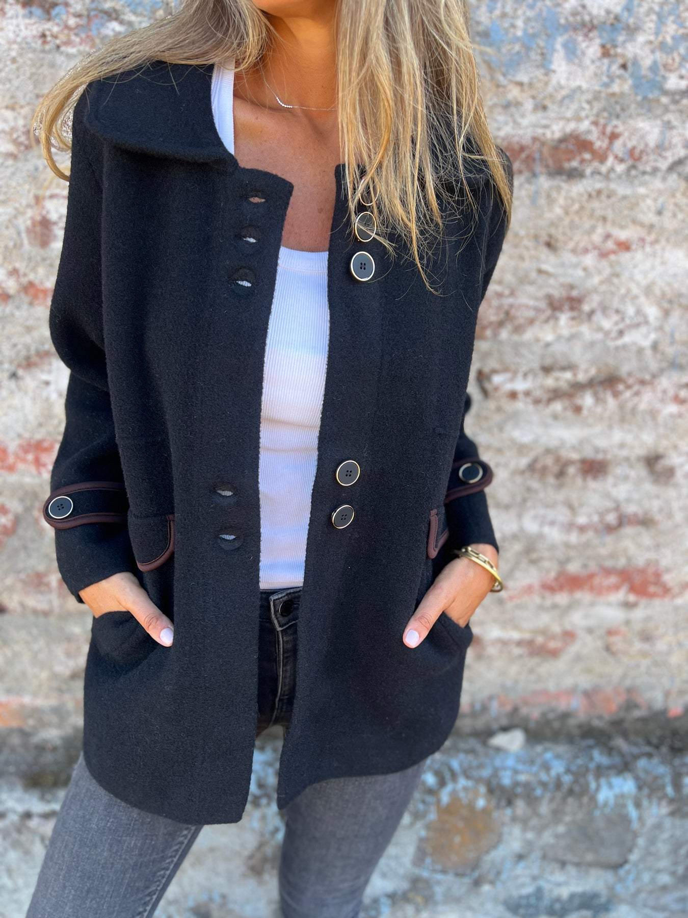 Lapel Single-breasted Long-sleeved Jacket