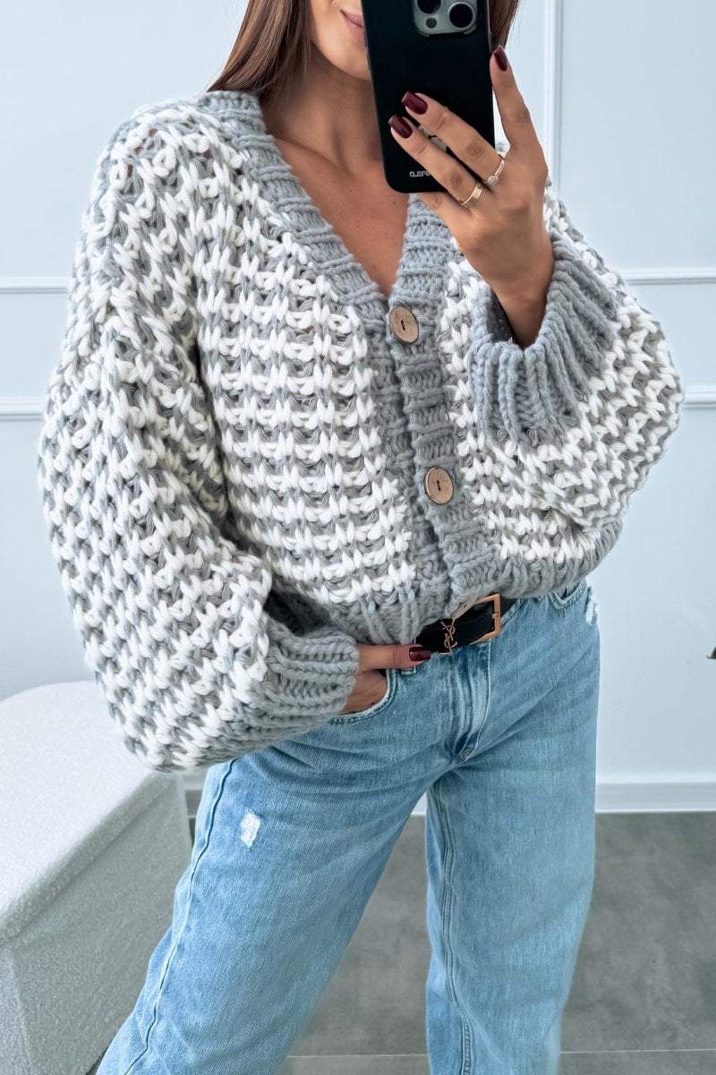 Women's two-tone chunky knit cardigan