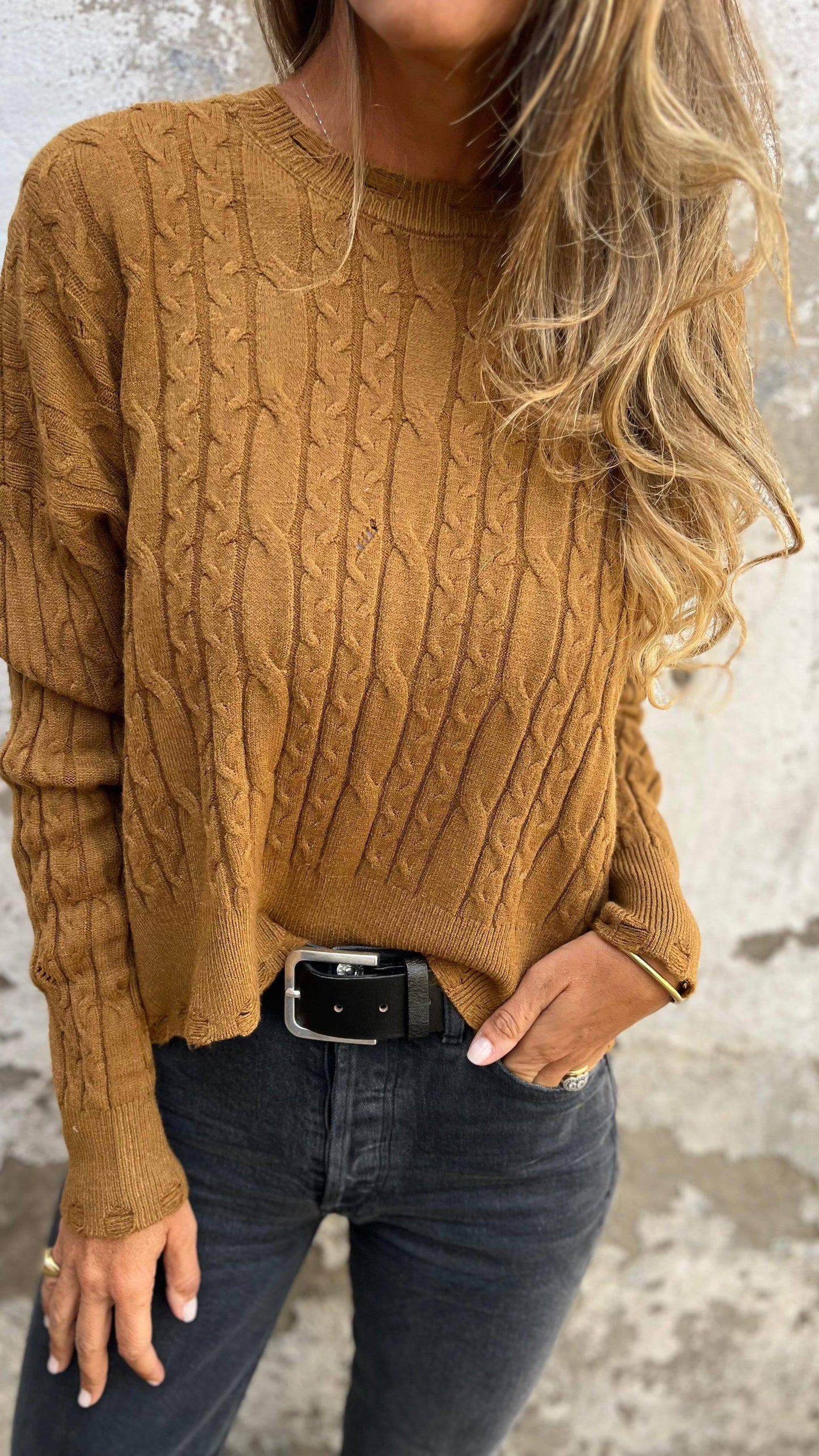 Women's Autumn Round Neck Long Sleeve Knitted Sweater Top