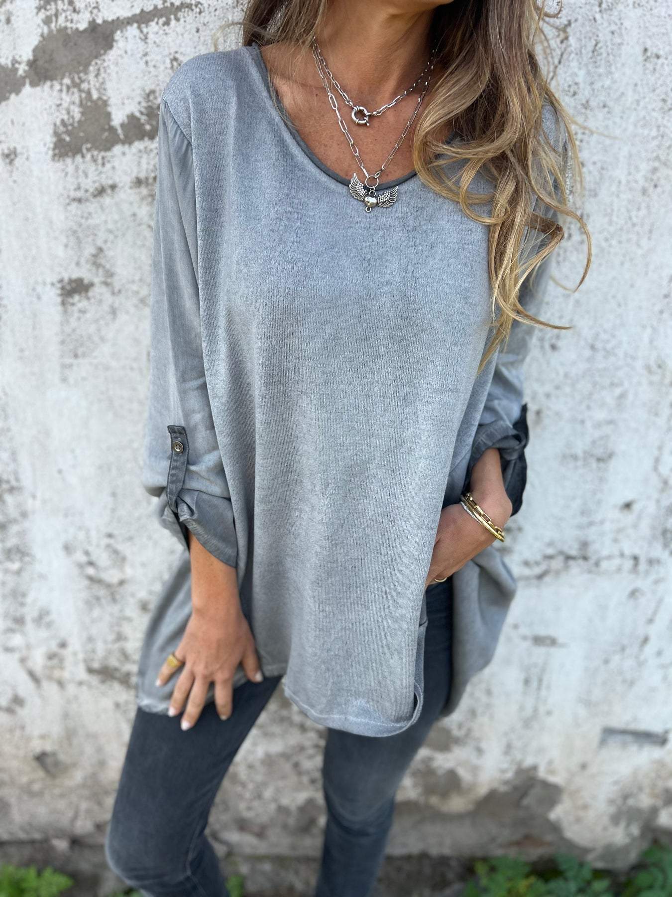 Women's V-neck Long-sleeved Casual Top