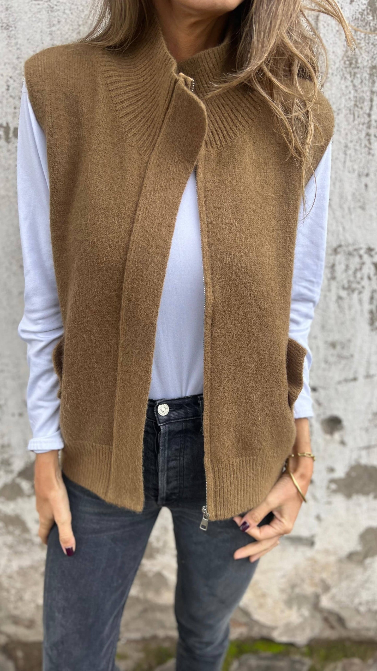 Women's Zipper Sleeveless Casual Sweater Vest