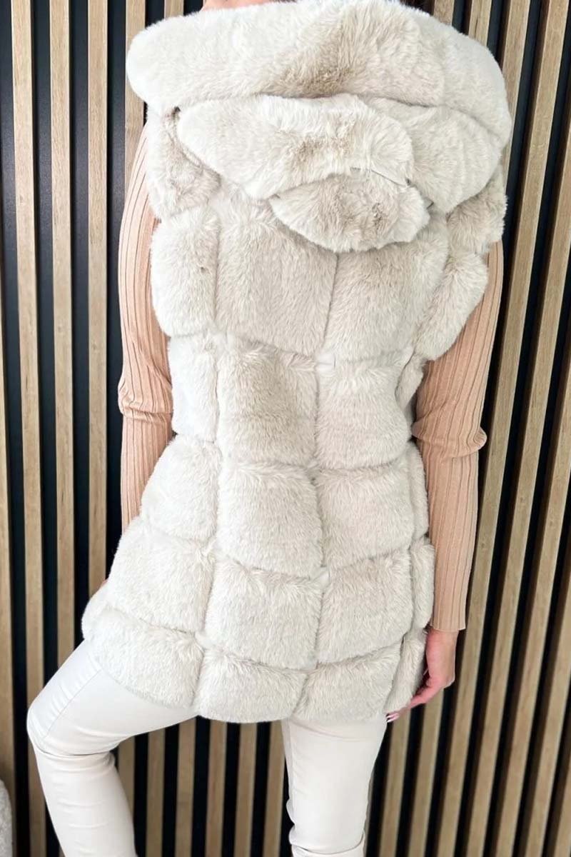 Women say fashion hood  sleeveless coat