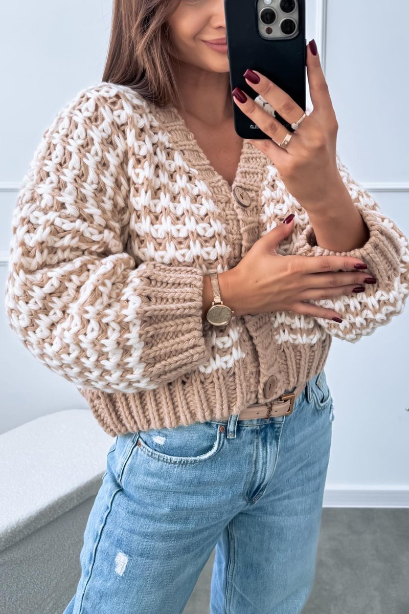 Women's two-tone chunky knit cardigan