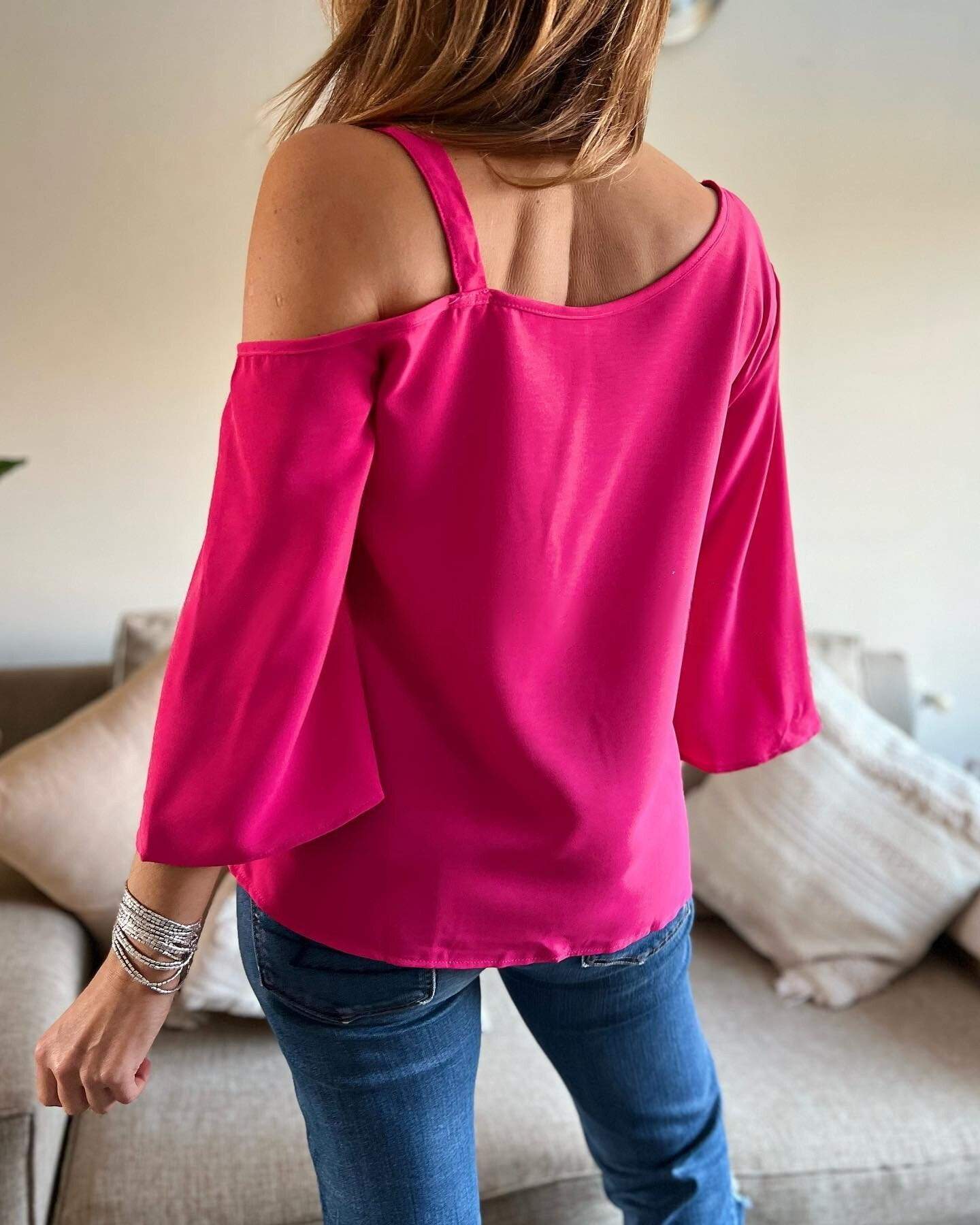 Women's Casual Solid Color Metal Design Blouse