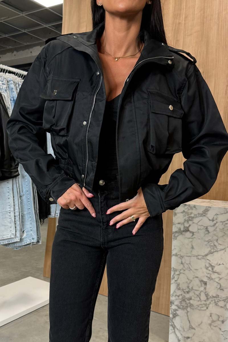 Women's Cargo Pocket Cropped Jacket